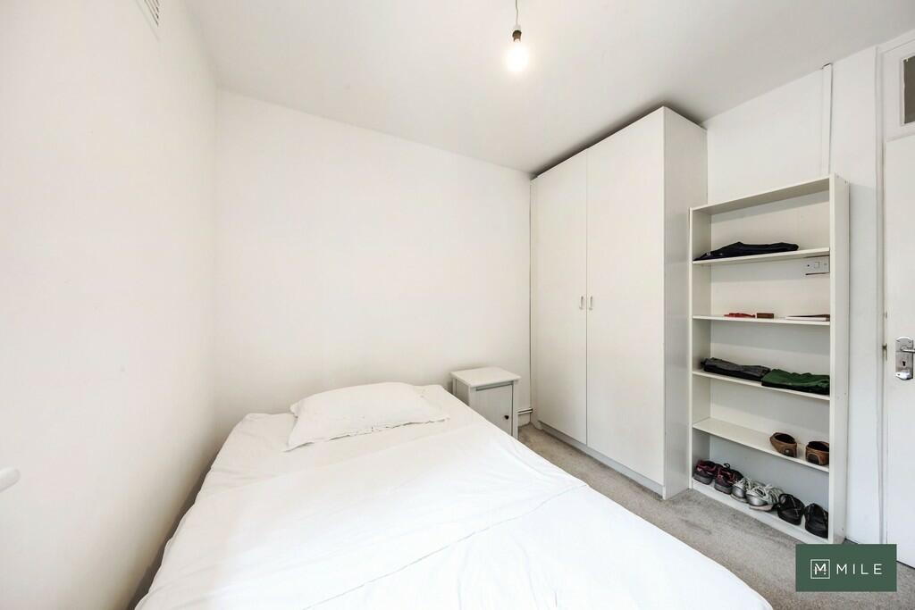 18 Kelfield Court...