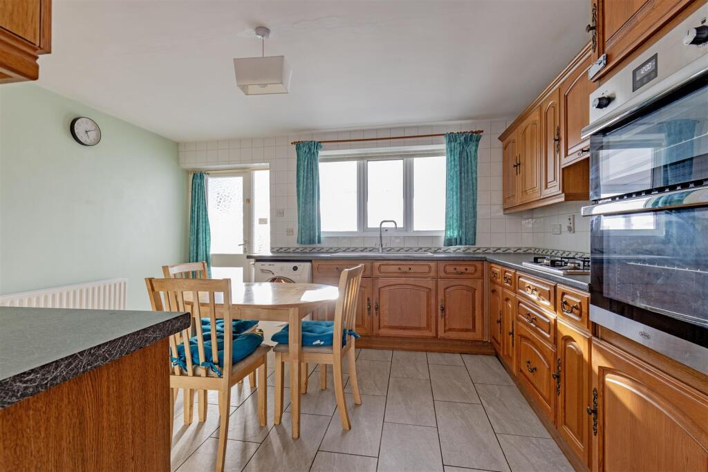 Kitchen-3.jpg