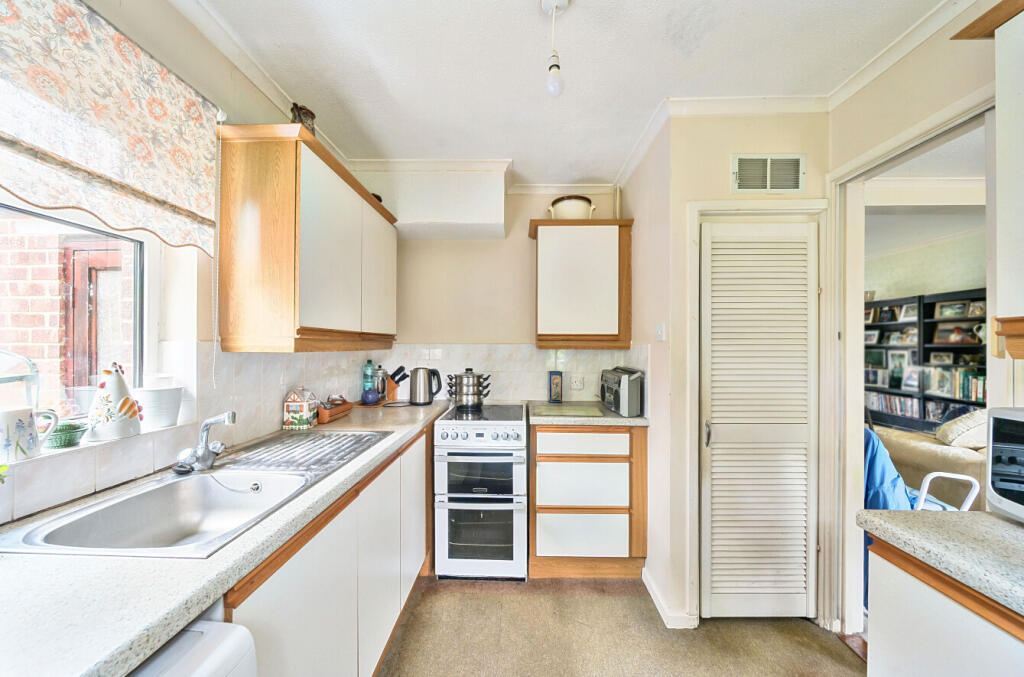 1314813-6-685d4da...