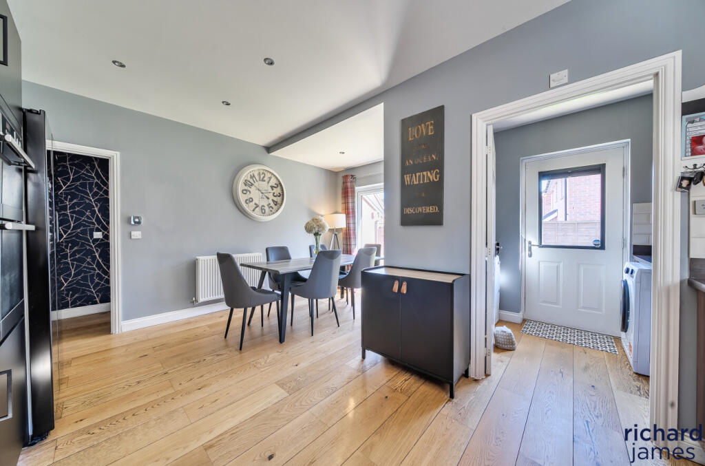 4eb9be6cc6fa4be09c89ccdd99afb8e2