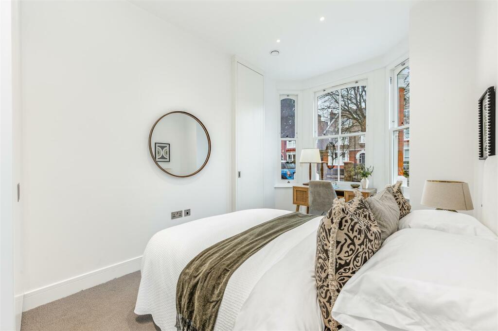 Flat 2 -  8 Twyford Avenue-9.jpg