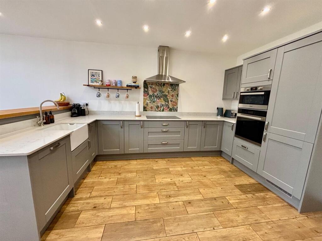 Stunning High Specification Kitchen