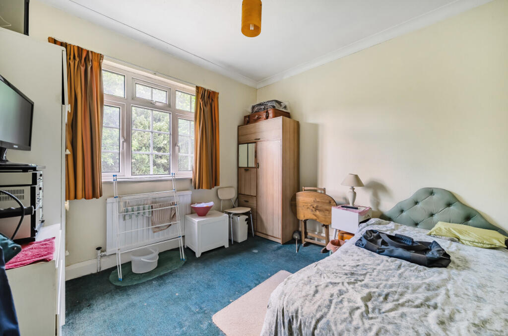 1294494-7-682b474...