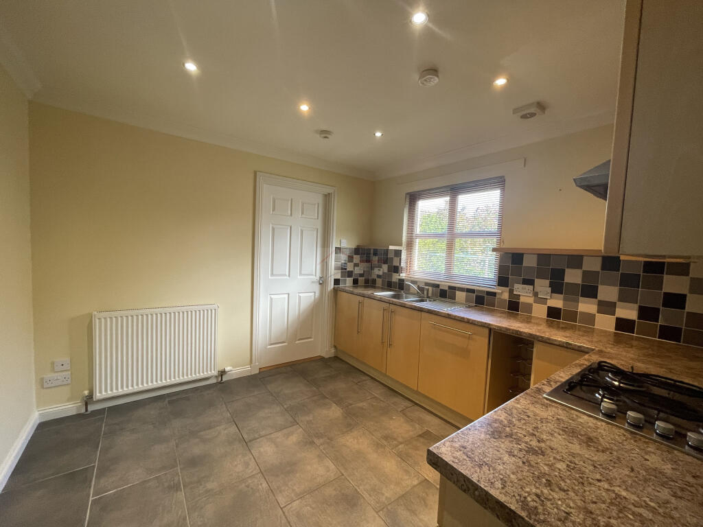 Kitchen a.JPG
