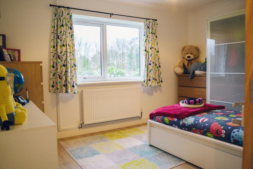 Ystafell Wely 4 / Bedroom 4