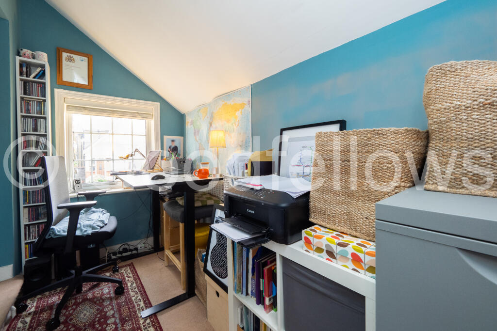 HawthornR29-019 wm.j