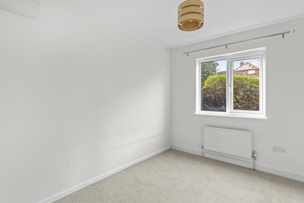 10 Windrush Court, HP13 7UL-3.jpg