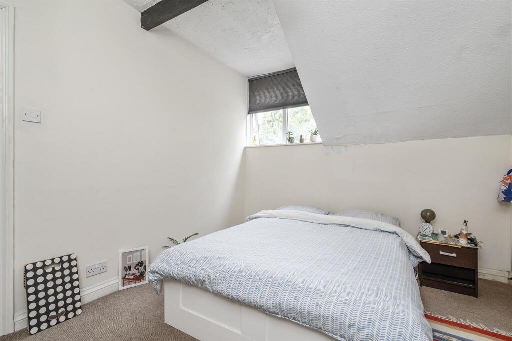 10, 121 Sandford Road_2.jpg