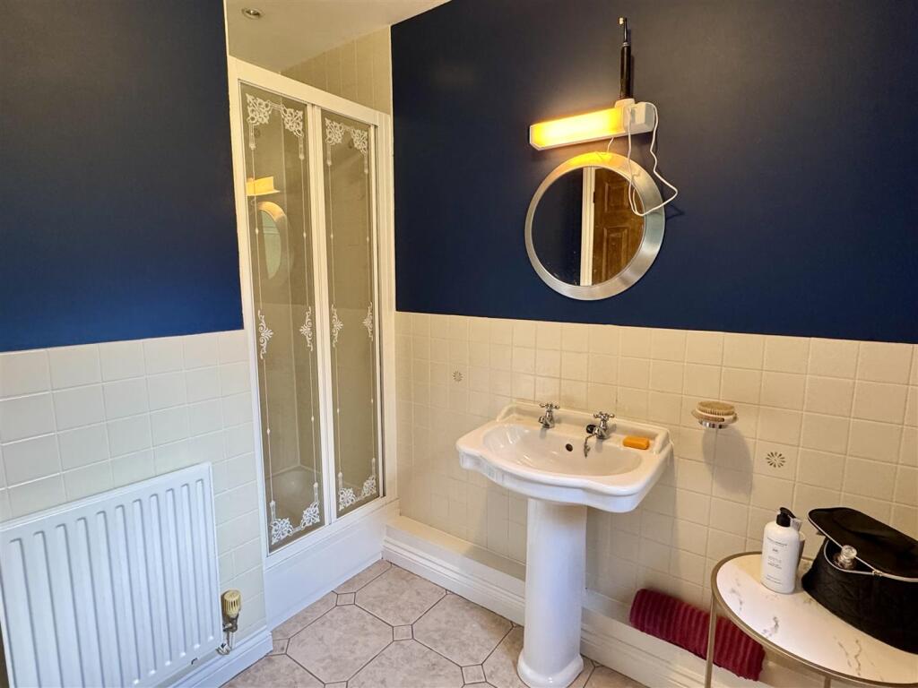 En-Suite Shower Room
