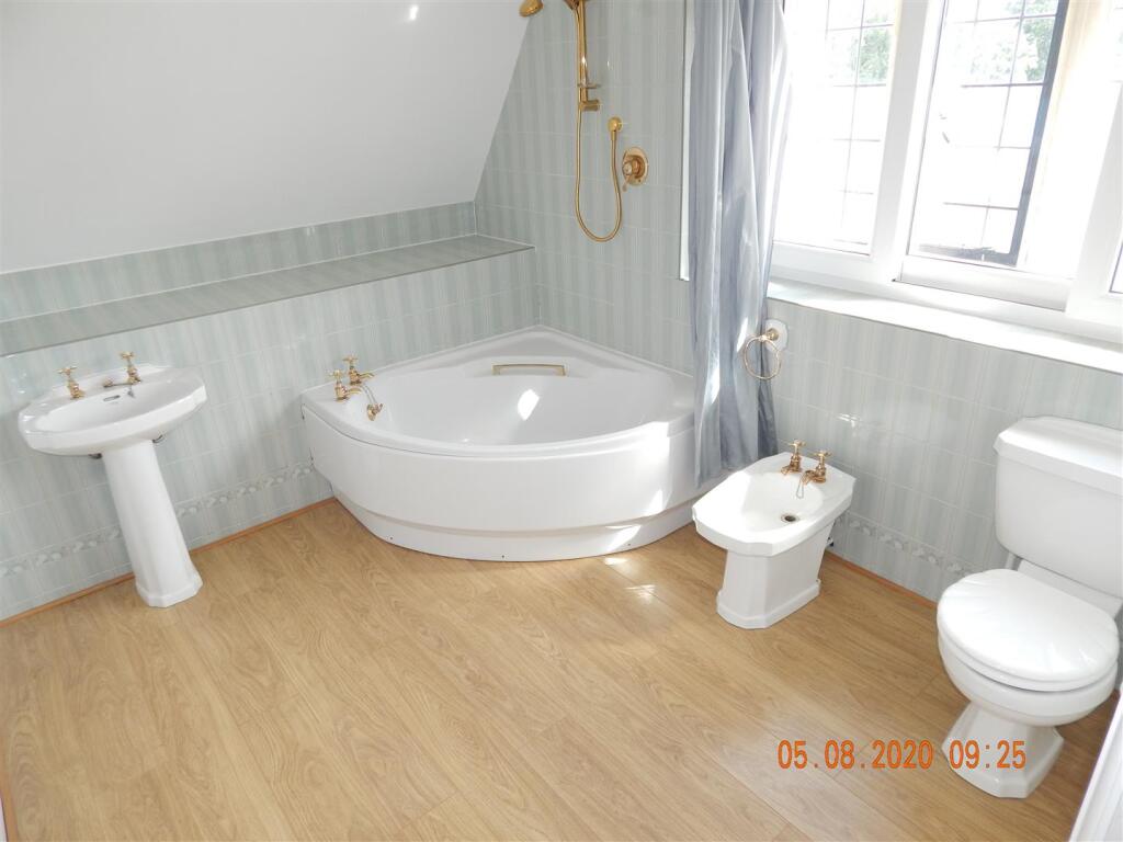 Main Bathroom