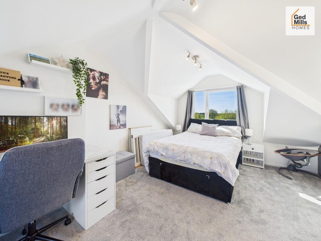 CAM04261G0-PR0095...