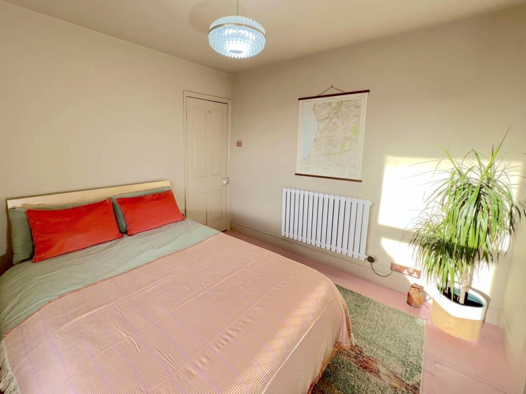 Back bedroom 2