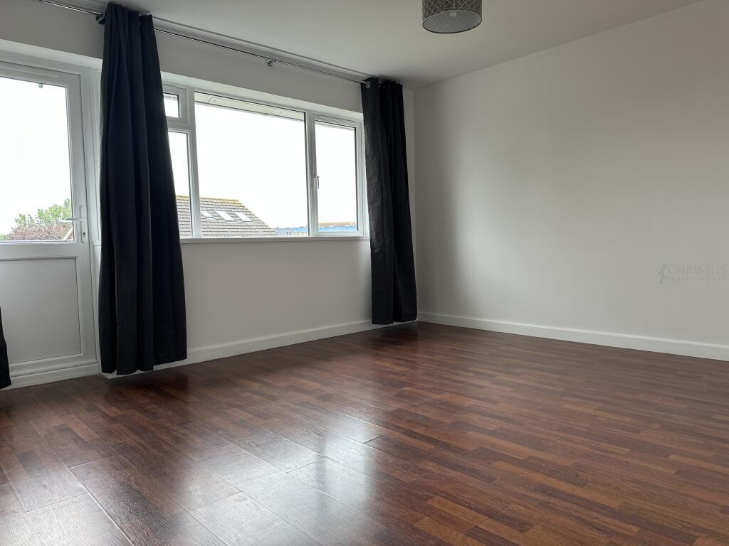 Living Room.JPG