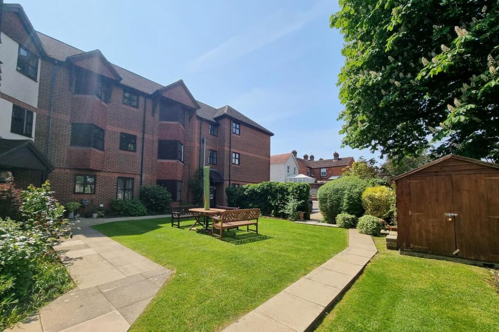 COMMUNAL GARDEN