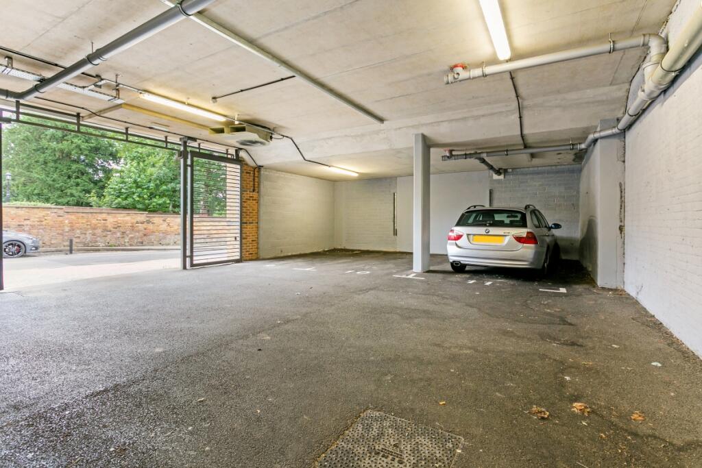 Flat 11 282142- (14)