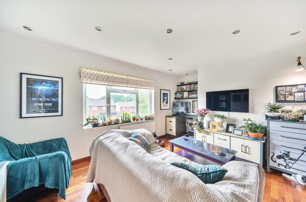 1304806-2-684aa0b...