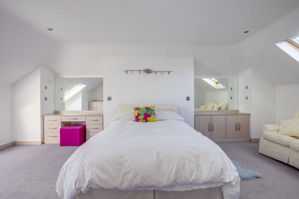 8 Mountain Ash, Marlow Bottom, SL7 3PB EXTRA (LOW 