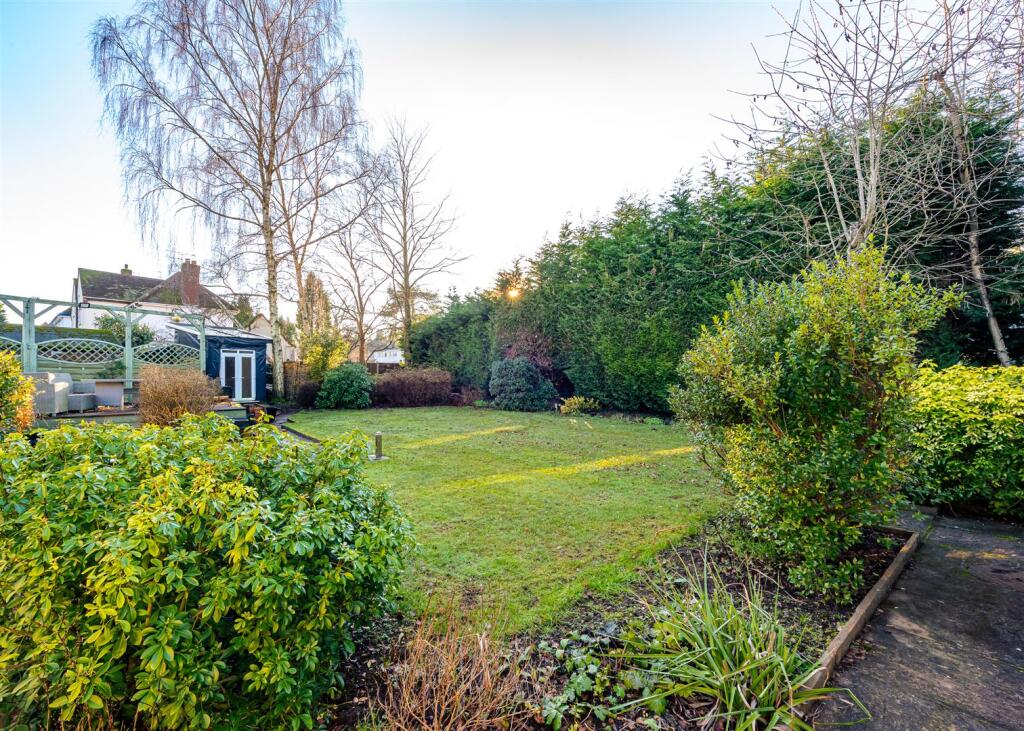 1 Woodthorne Road-garden4.jpg