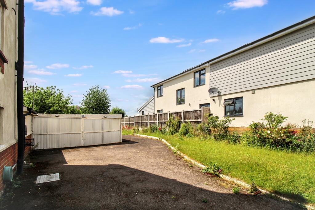 13 Plantation Road, Boreham, Essex, CM3 3EA