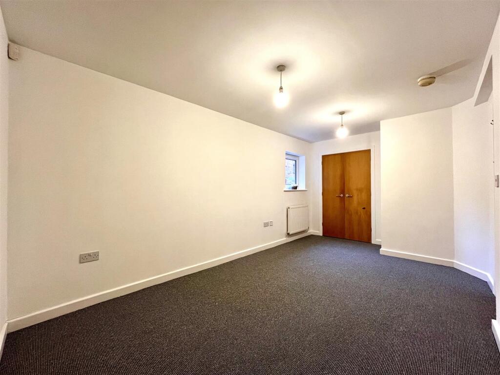 Bedroom 1 Aspect 2