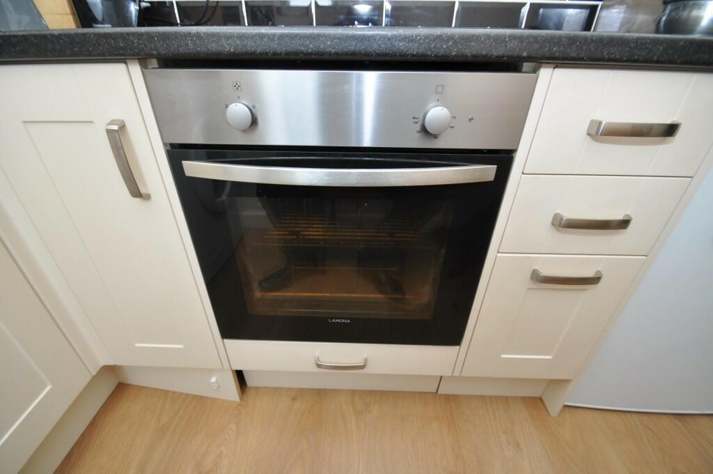 Oven