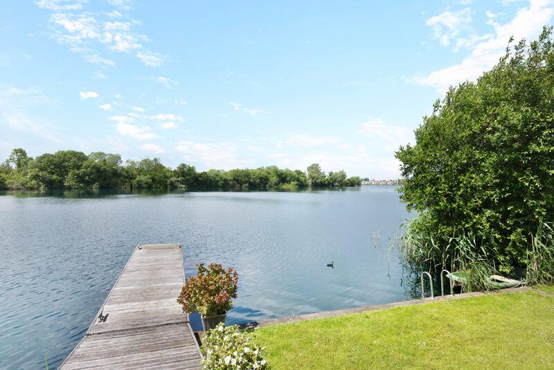 pontoon view to the west