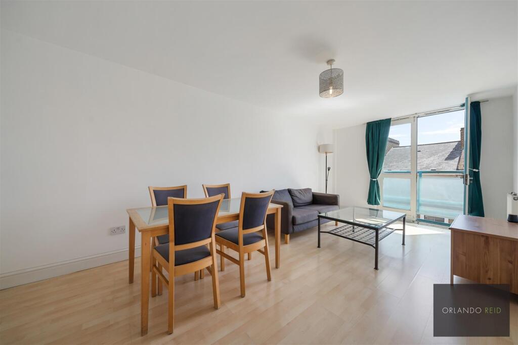 Point Zero, Flat 17, 2A Queenstown Road SW8 3RX-8.