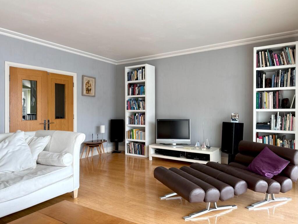 Open Plan Living/Dining Room