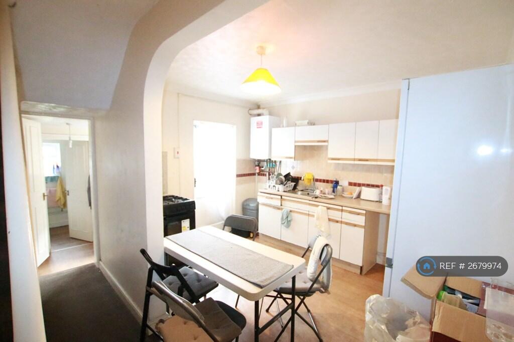 Kitchen Before Refurbishment 
