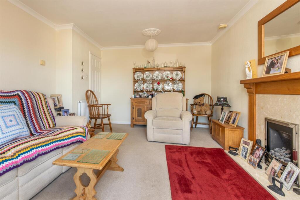 9 Holly Close, Moira