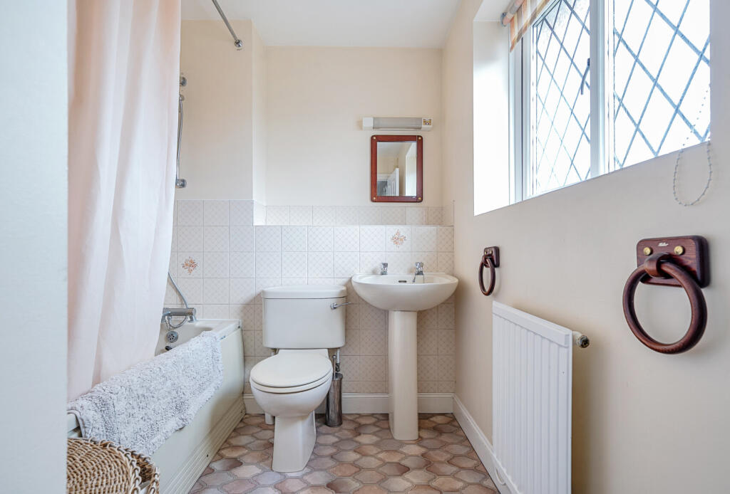 17-681cf18e931a6-...