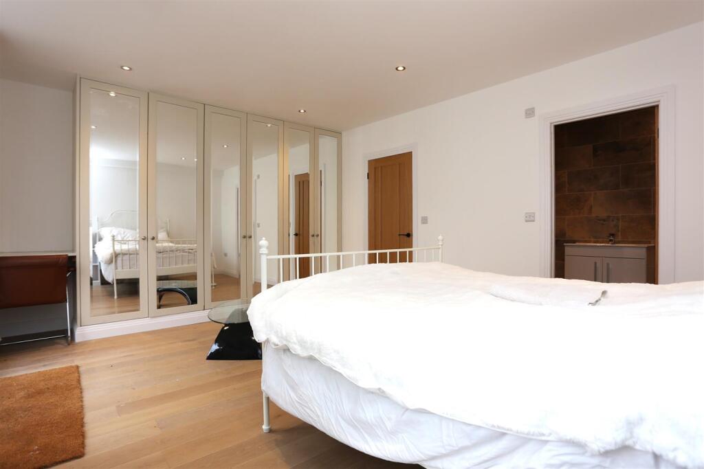 1 Bristol Place (3).JPG