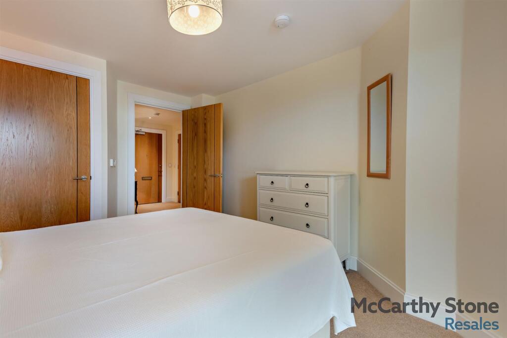 8655489-interior03-800.jpg