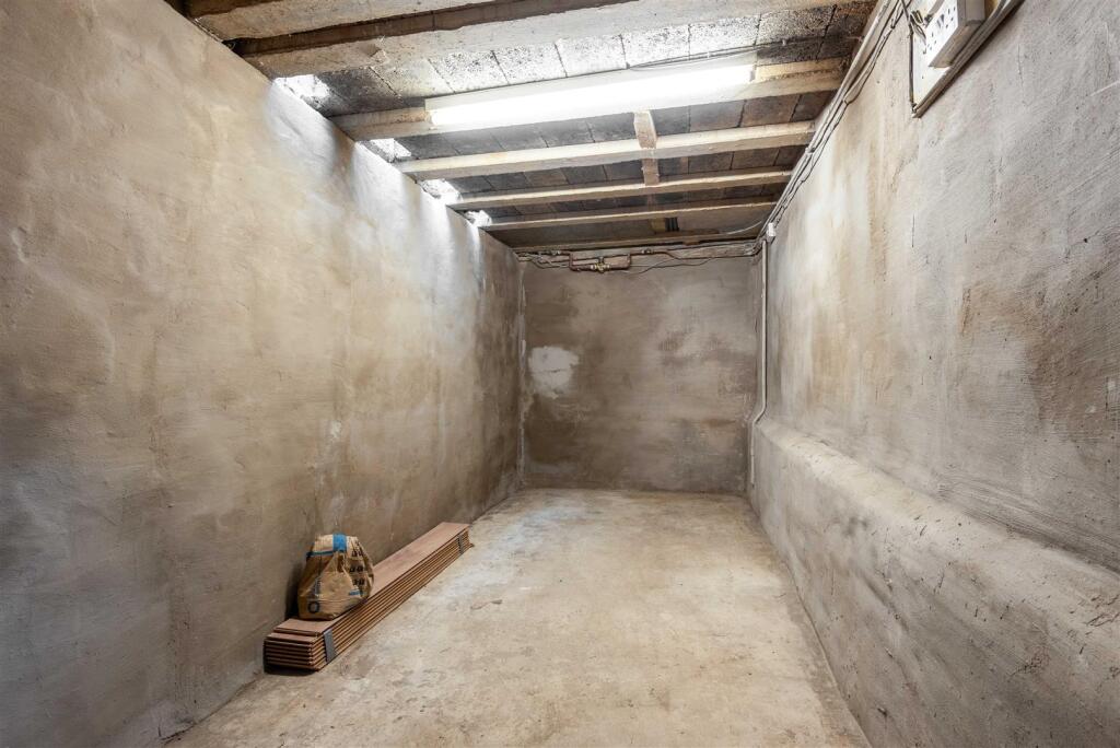 1 Paxton Court-20.jpg