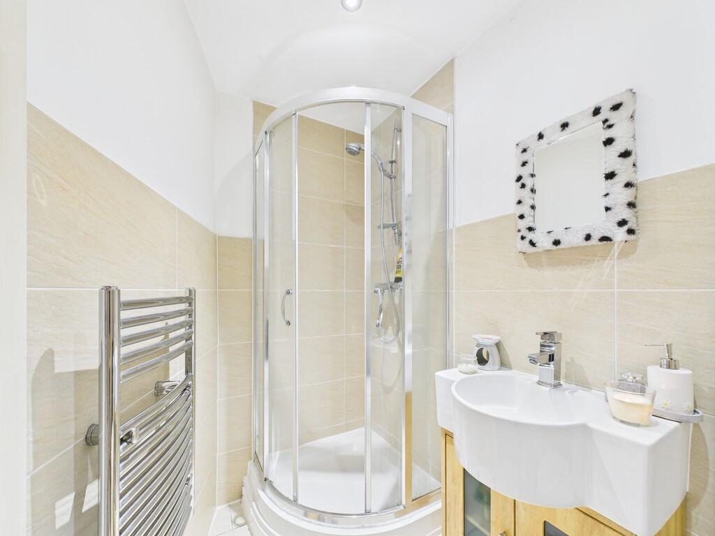 CAM01835G0-PR0252...