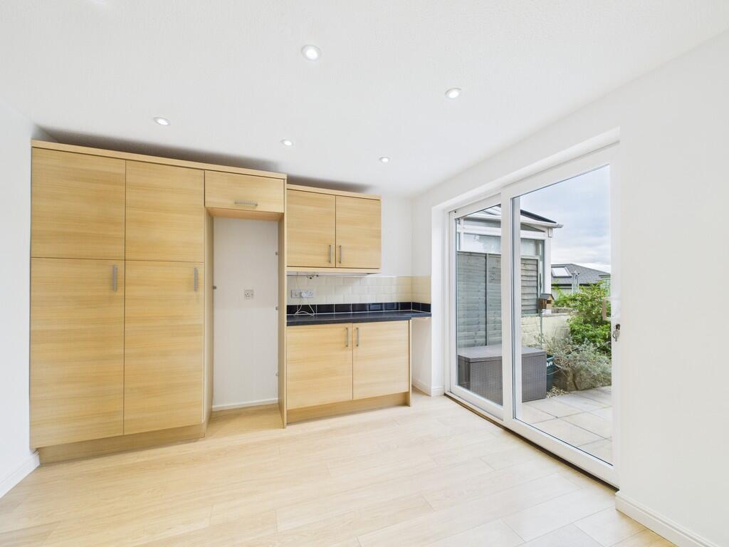 Kitchen / Dining ...