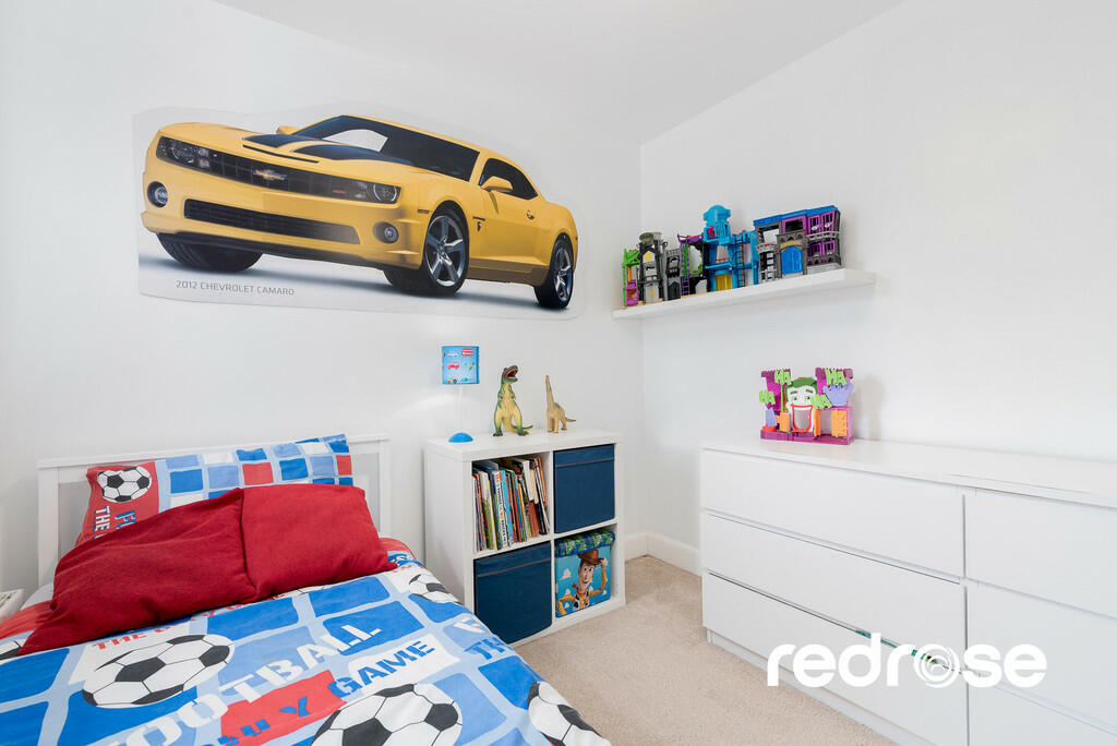 40 Pilgrim Drive-...