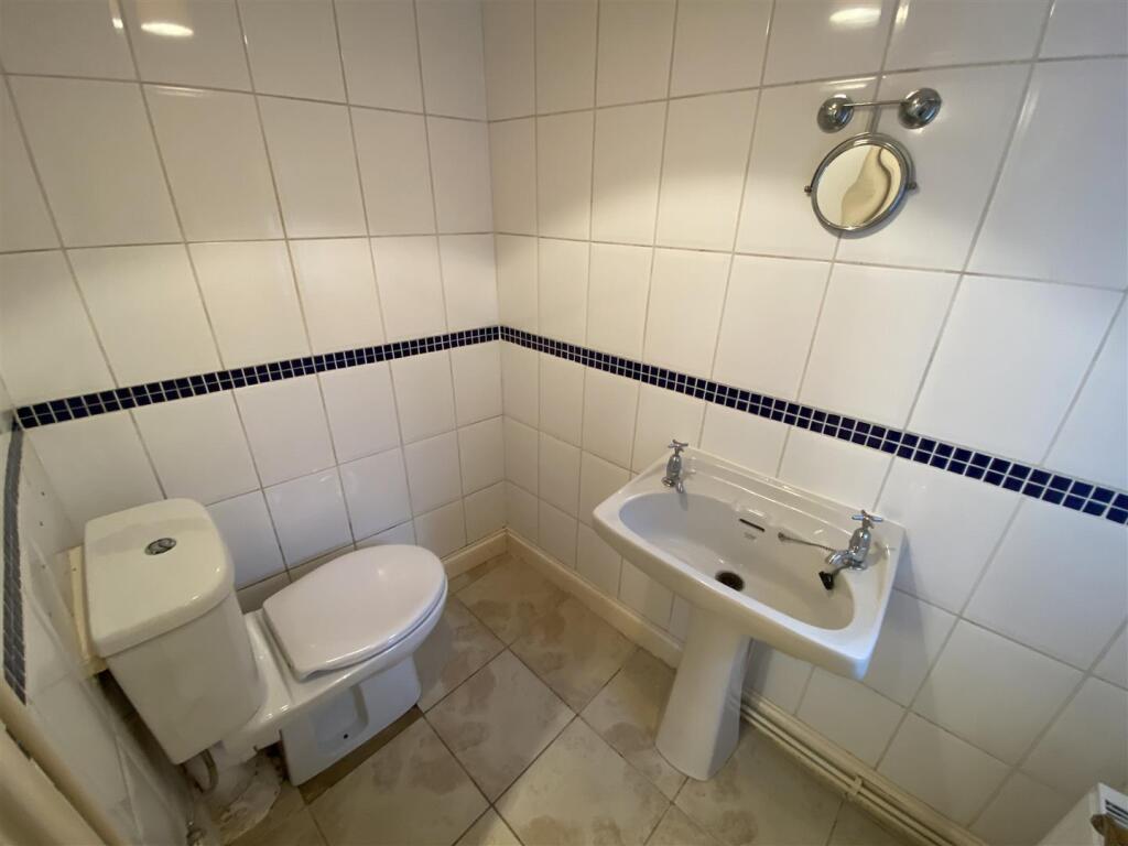 St. Michaels Square, Gloucester