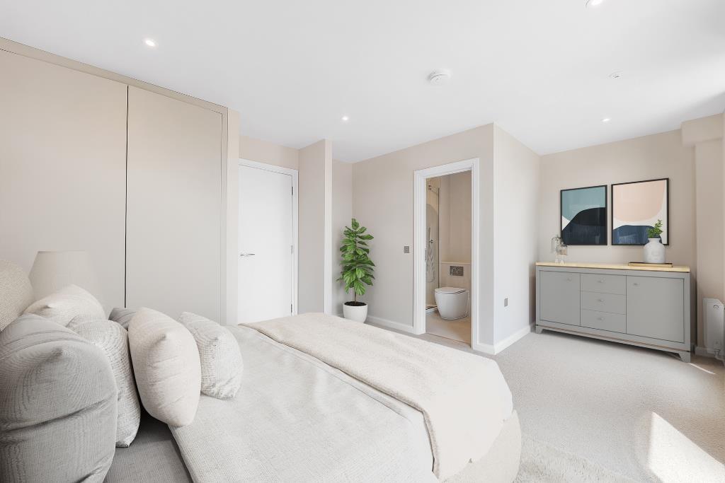 Bedroom 1 (2).jpg