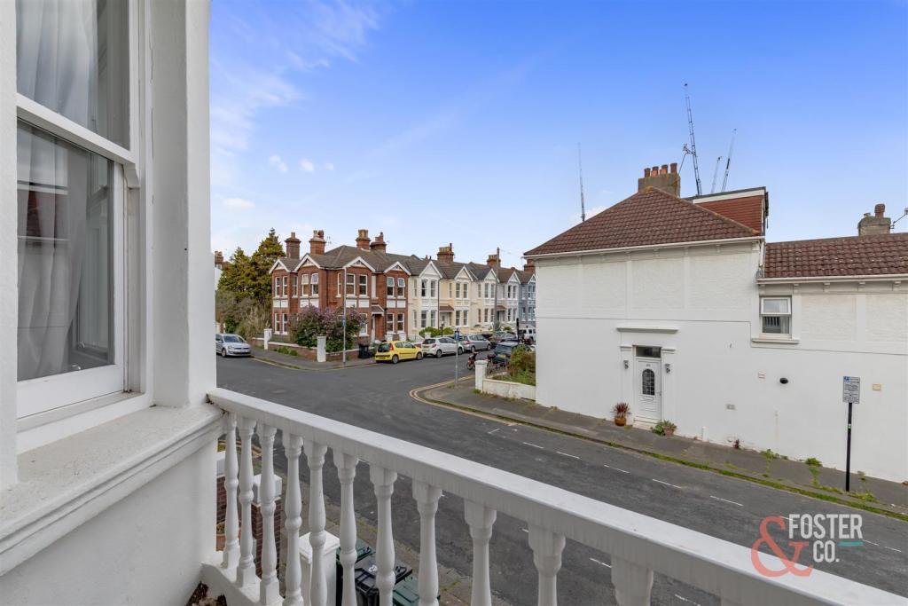 Leighton Road, 4-10.JPG