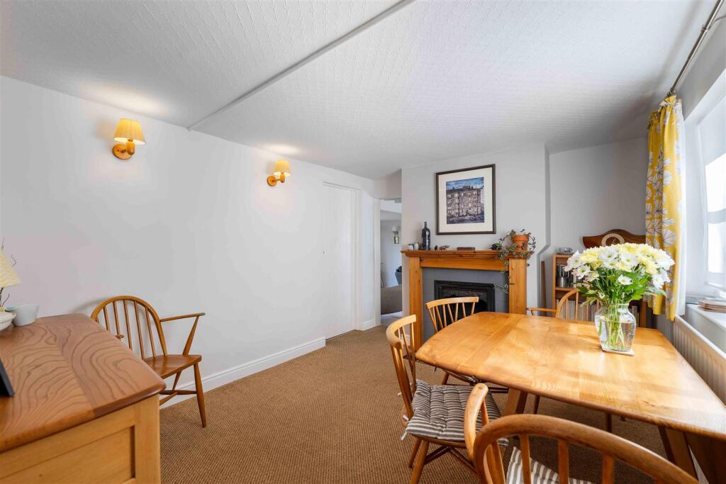 The White House-15.jpg