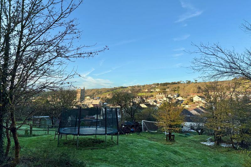 Southerly Rear Garden &amp; Views