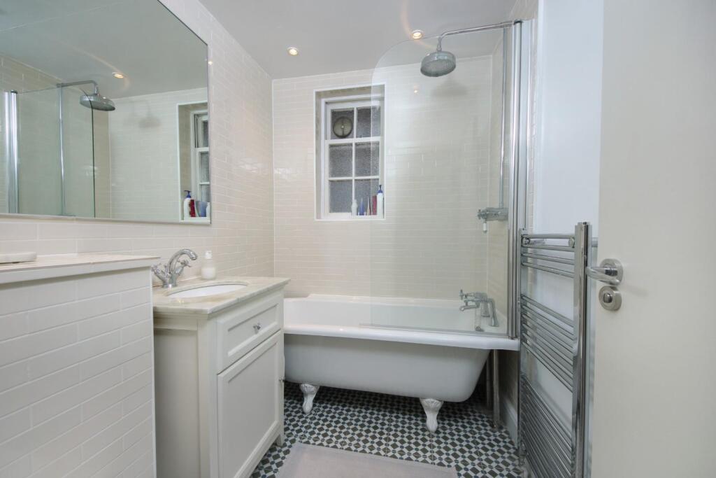 Gv- F3 - 11 Creffield Rd (17).jpg