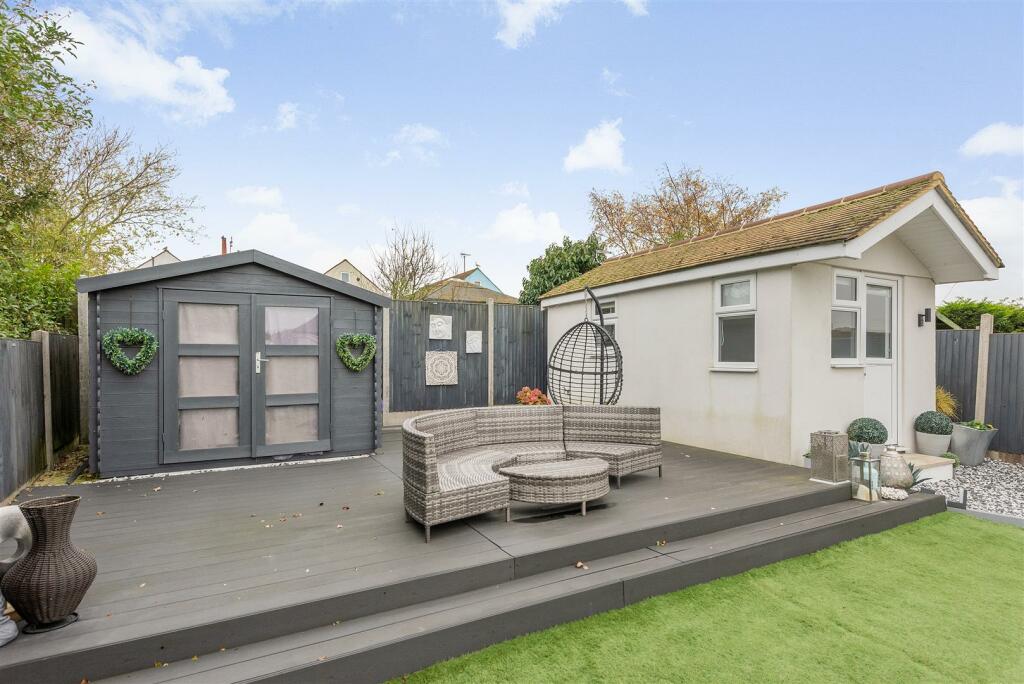 Hampton Pier Avenue, Hampton, Herne Bay