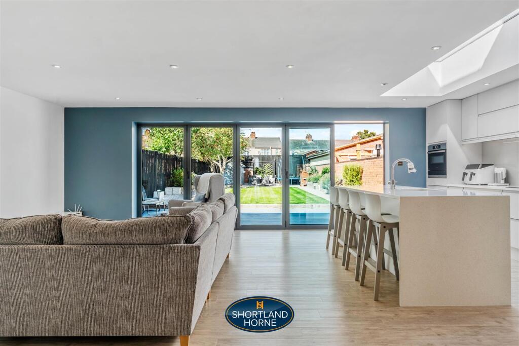 kitchen/family room