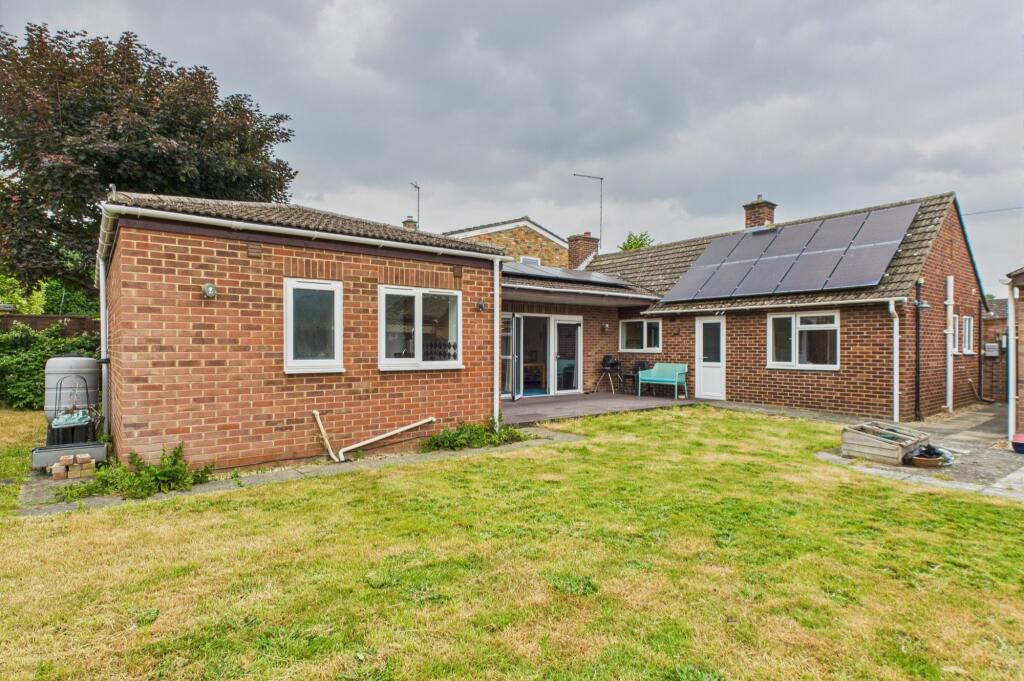 CAM02519G0-PR0295-STILL021