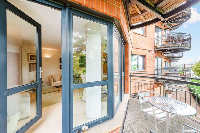 Arnhem Place, New Atlas Wharf, Millwall, South Quay, Canary Wharf, London, E14 3ST
