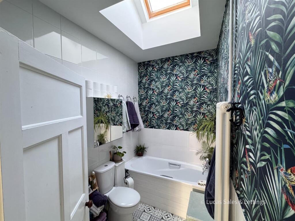 85 St Peters Ave Kettering-12.jpg