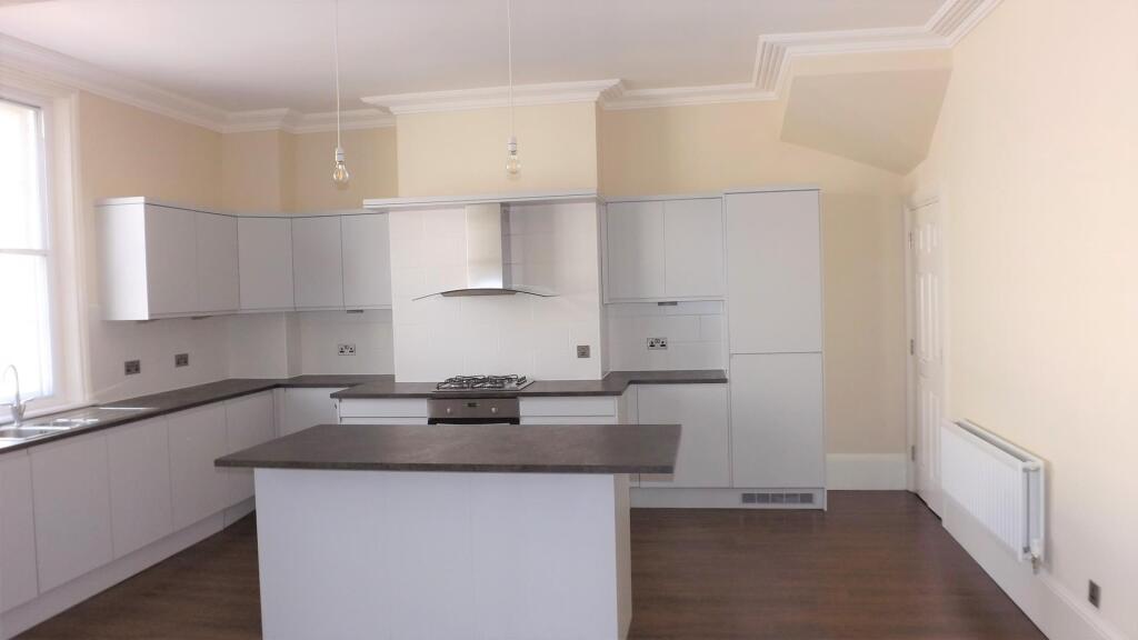 Living/Kitchen