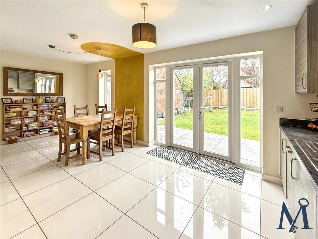 Kitchen Diner